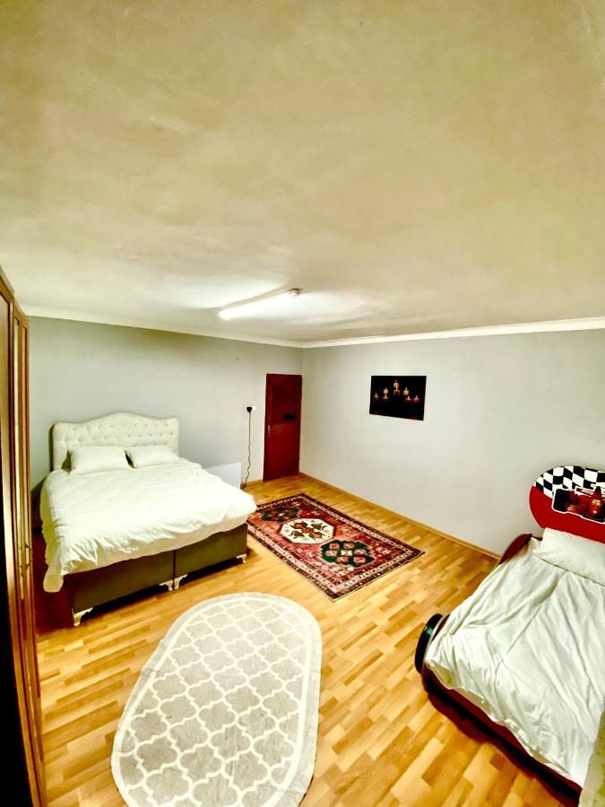 Ferienwohnung Triplex House Near The Airport Arnavutkoy Exterior foto