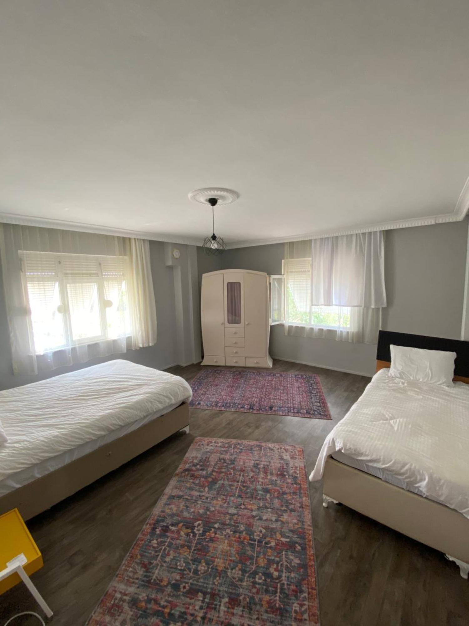 Ferienwohnung Triplex House Near The Airport Arnavutkoy Exterior foto